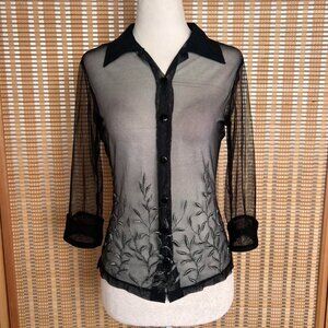 Vintage Y2K Hourglass mesh 3/4 sleeve black button up top with silver embroidery